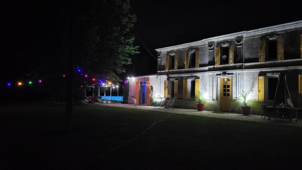 Domaine De La Sarrotte Bed & Breakfast Saugon Luaran gambar
